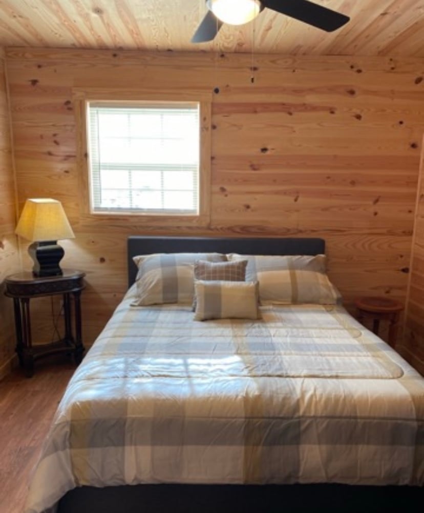 Cabin Photos - Guntersville Lake Cabin Rentals